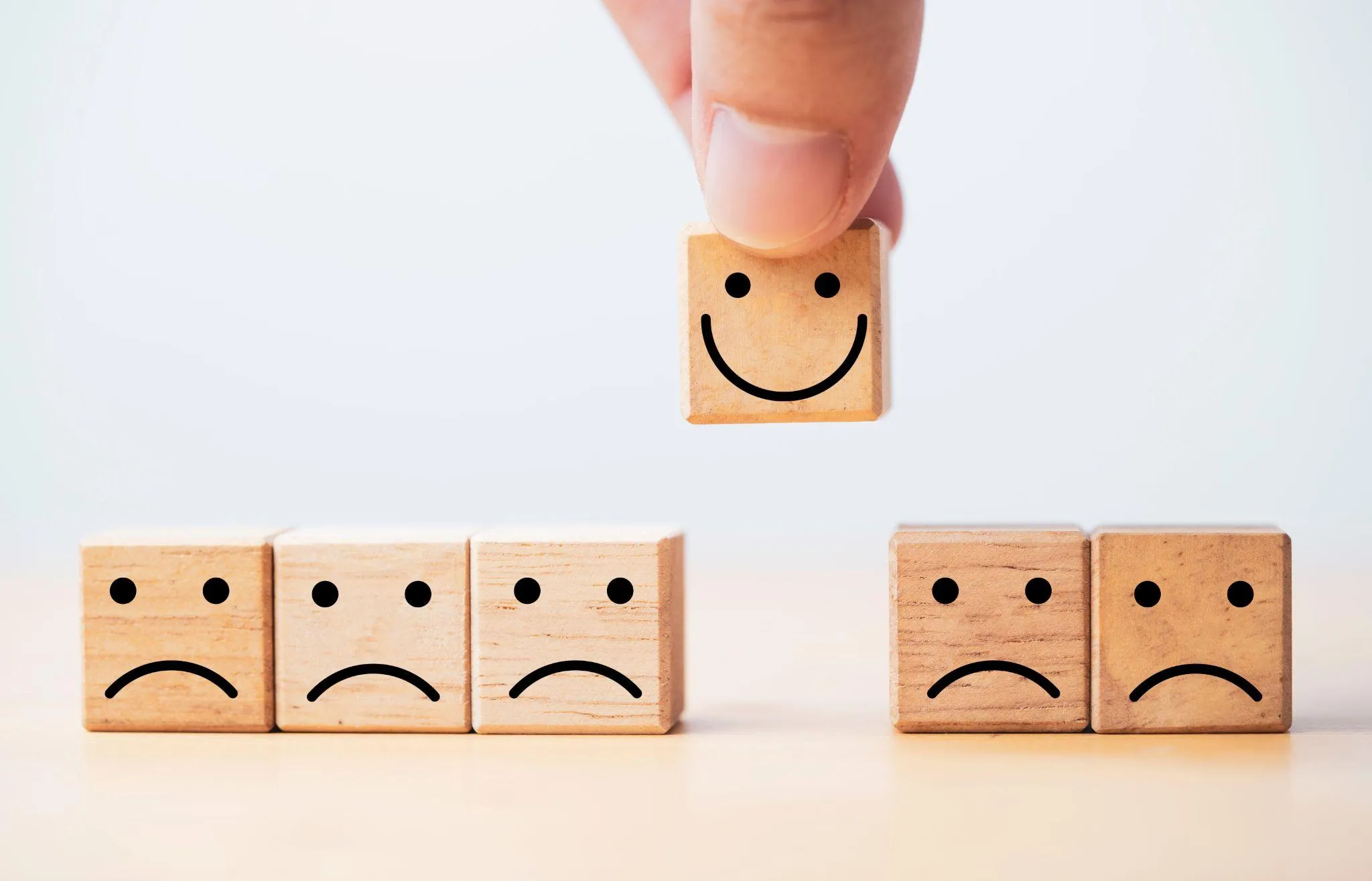 インプラントに使われるセラミック素材の種類